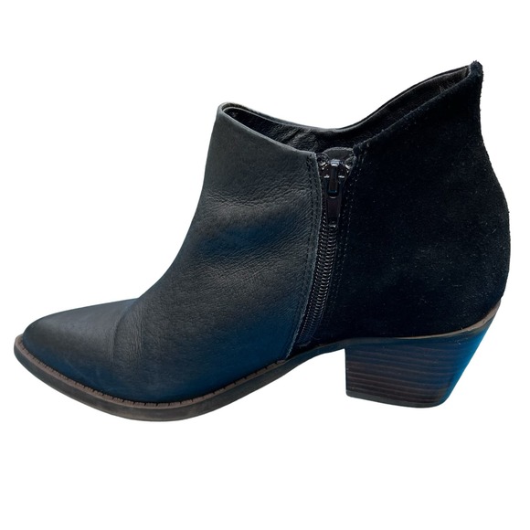 Yellow Box “Dannika” Women’s Black Leather Ankle Boots 9M EUC - Picture 8 of 13